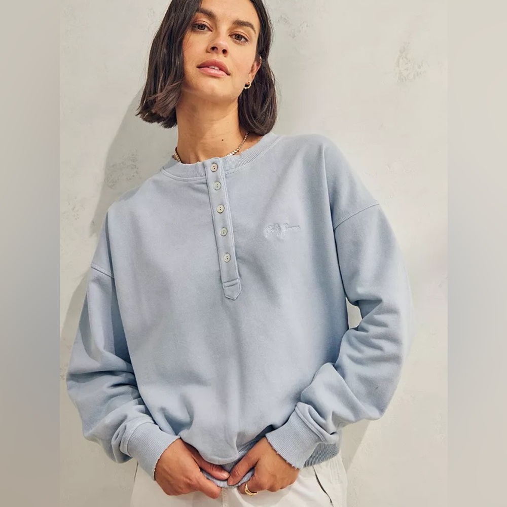 BDG WASHED BLUE HENLEY CREWNECK SWEATSHIRT